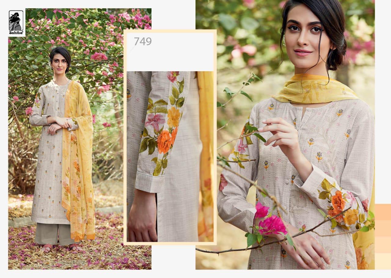 Design - 749