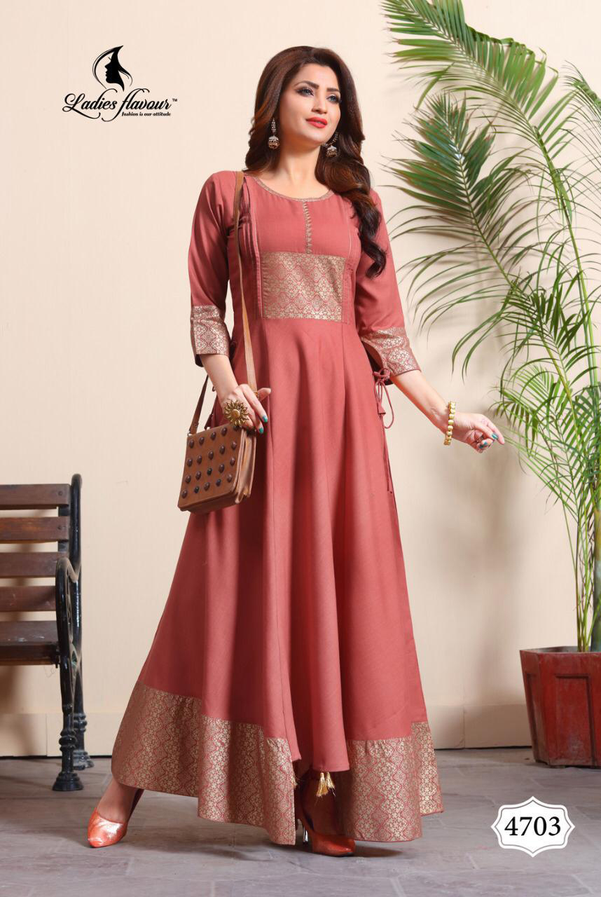 Design - 4703